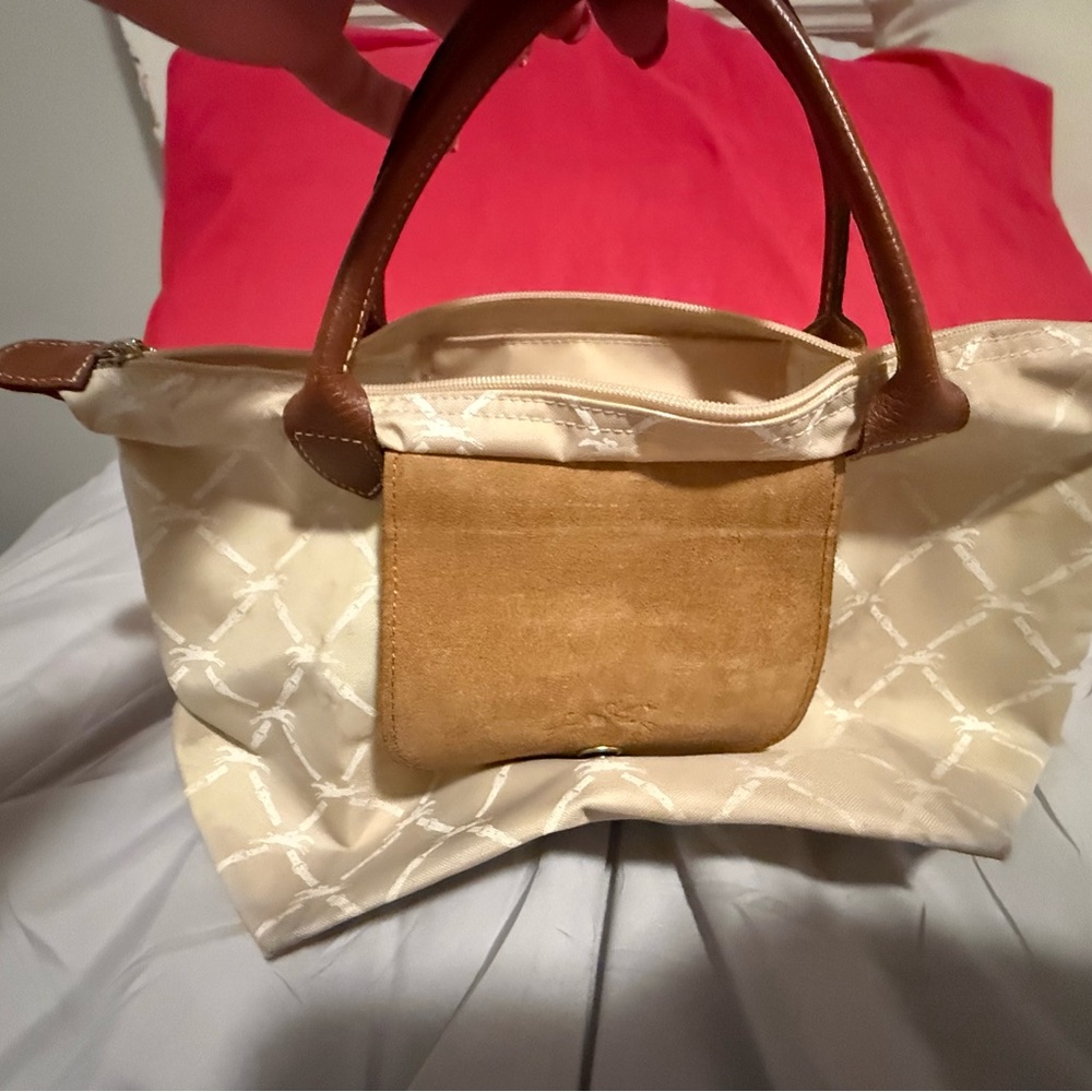 Longchamp Le Pliage Tote - Picture 10 of 10